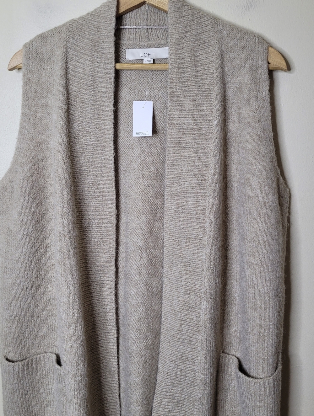 NWT LOFT Tan Sweater Vest Open Front Cardigan Size M - Picture 3 of 8